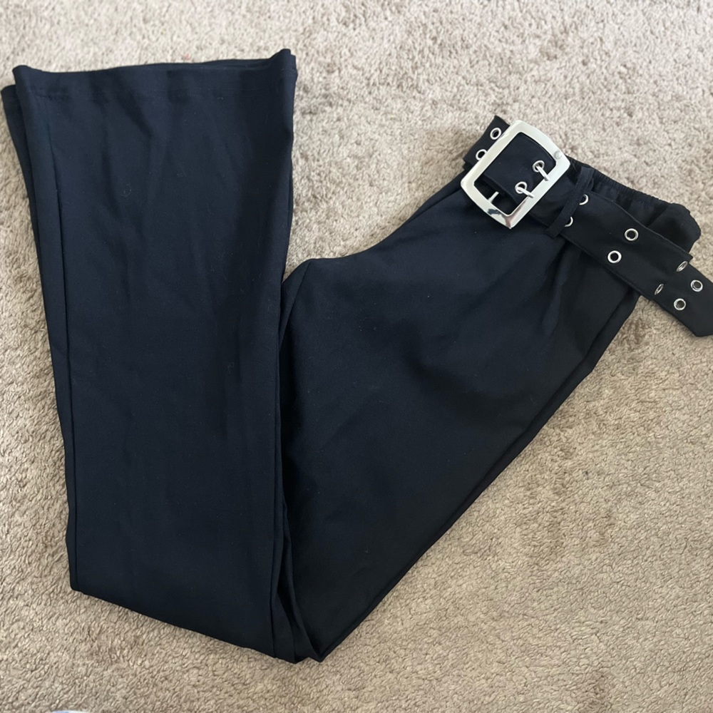 SHEIN ICON Low Rise Grommet Eyelet Belted Ring Flare Leg Pants